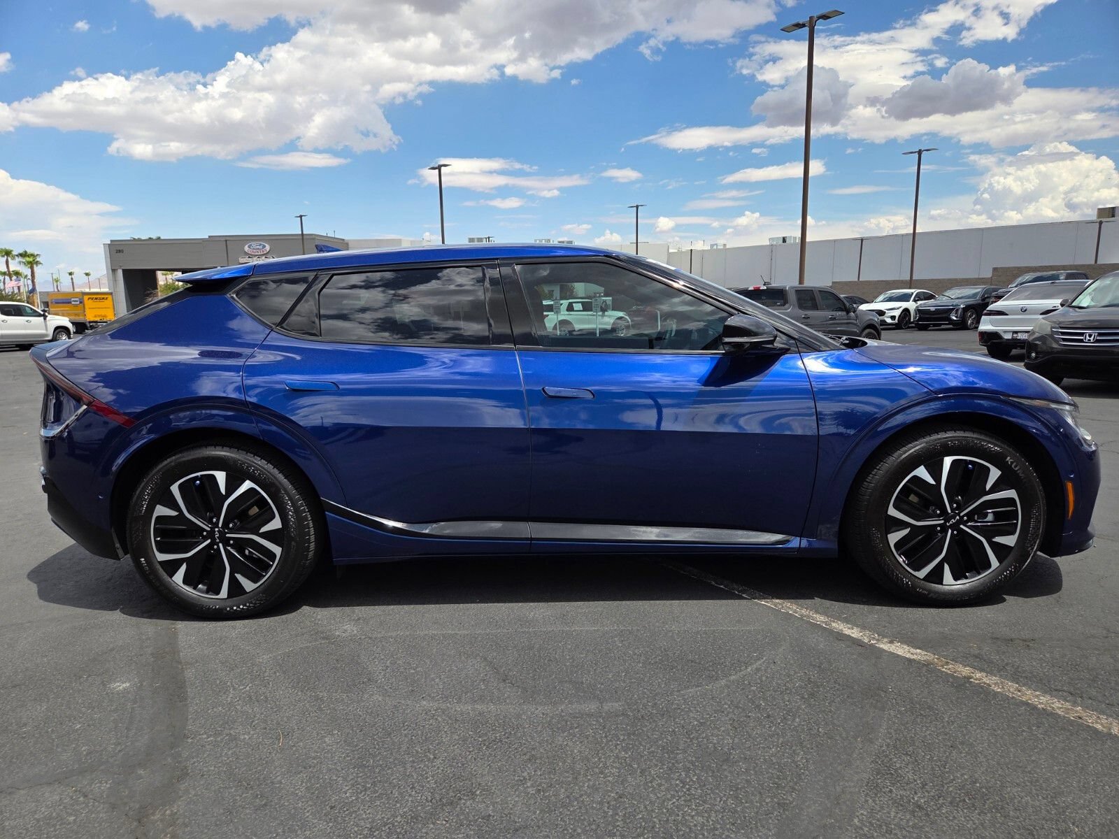 Used 2022 Kia EV6 GT-Line w/ GT-Line White Seat Package RWD image 7