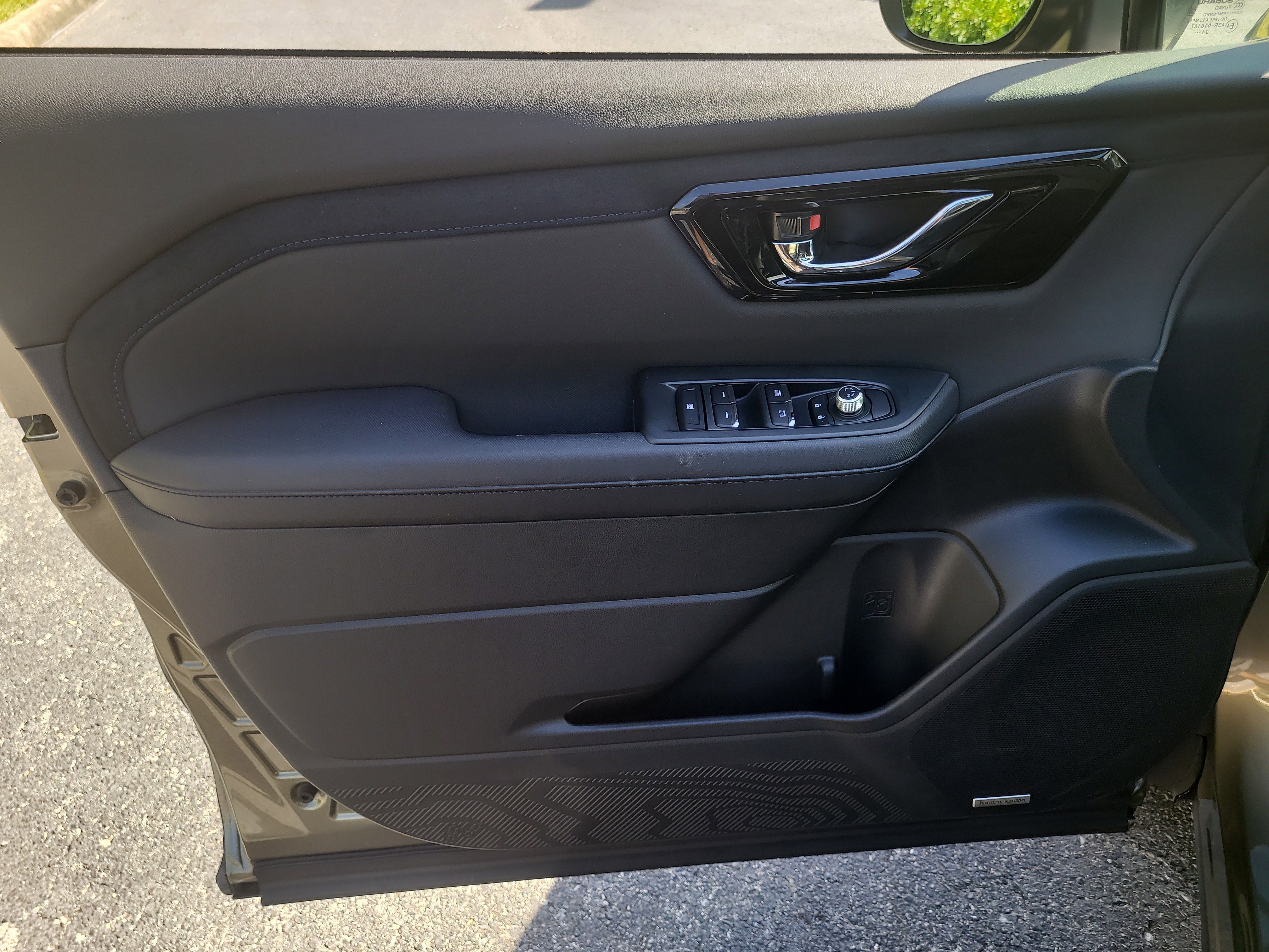 Used 2025 Subaru Forester Limited w/ Popular Package #2 image 18