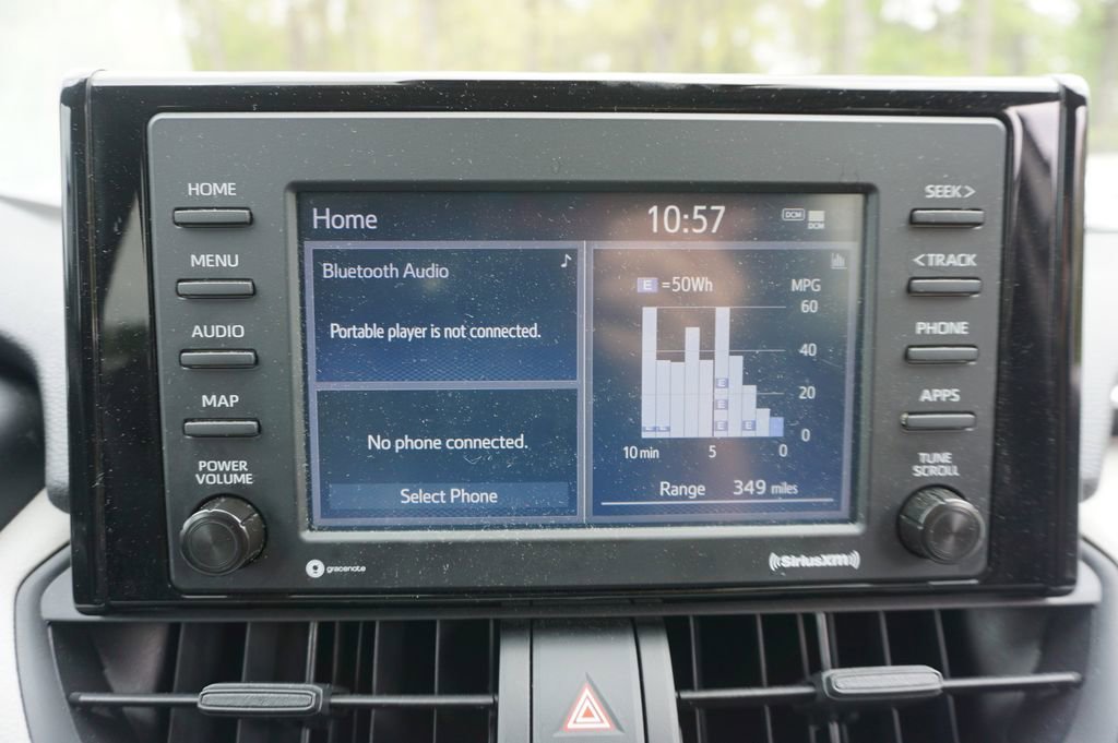 Used 2022 Toyota RAV4 XLE w/ Convenience Package image 10