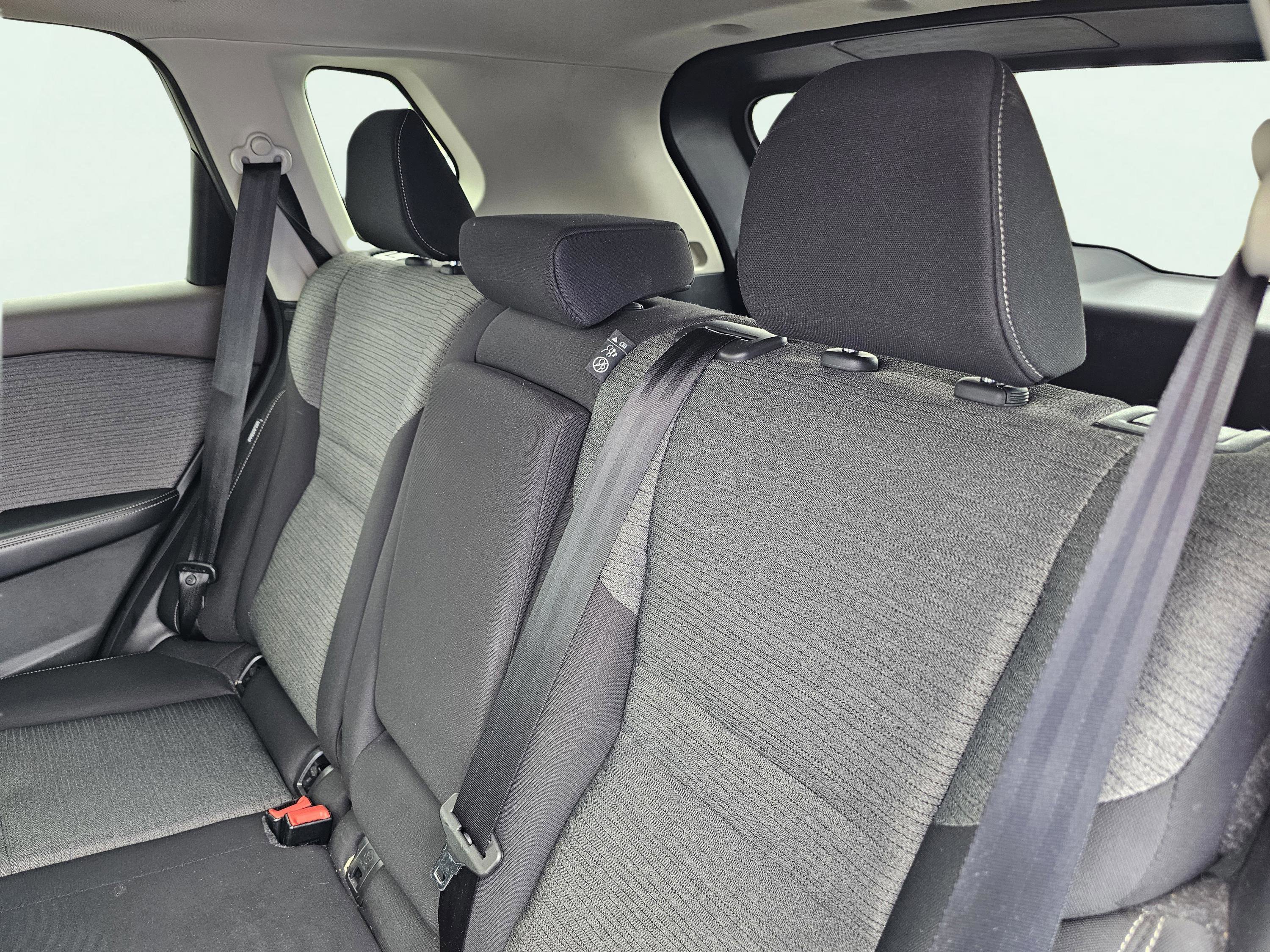 Used 2023 Nissan Rogue SV image 34