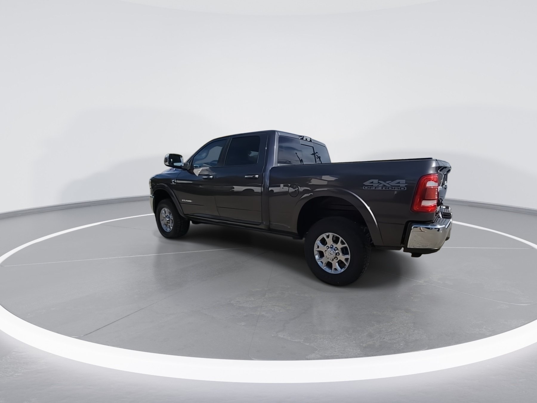 Certified 2022 RAM 2500 Laramie AWD/4WD image 6