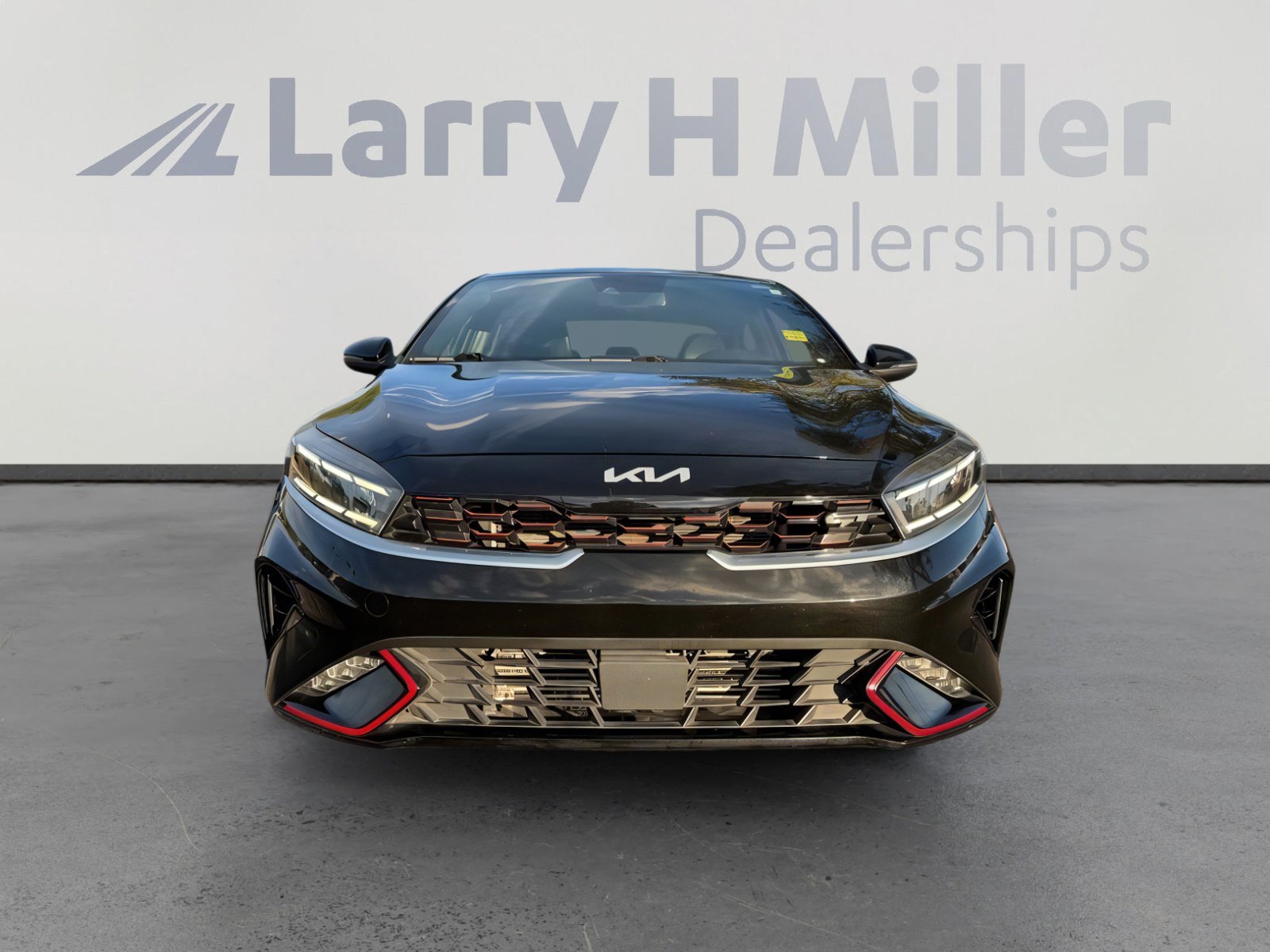 Used 2023 Kia Forte GT w/ GT2 Package image 5