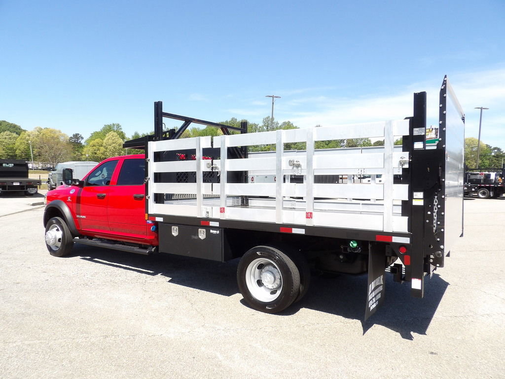 Used 2021 RAM 5500 Tradesman w/ Chrome Appearance Group RWD image 4