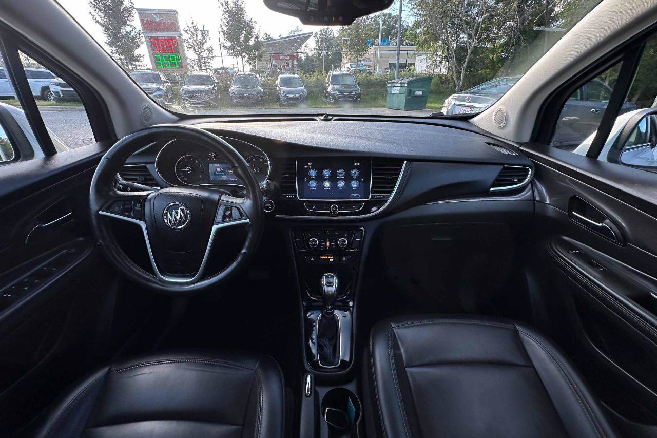 Used 2019 Buick Encore Essence w/ Experience Buick Package AWD/4WD image 11