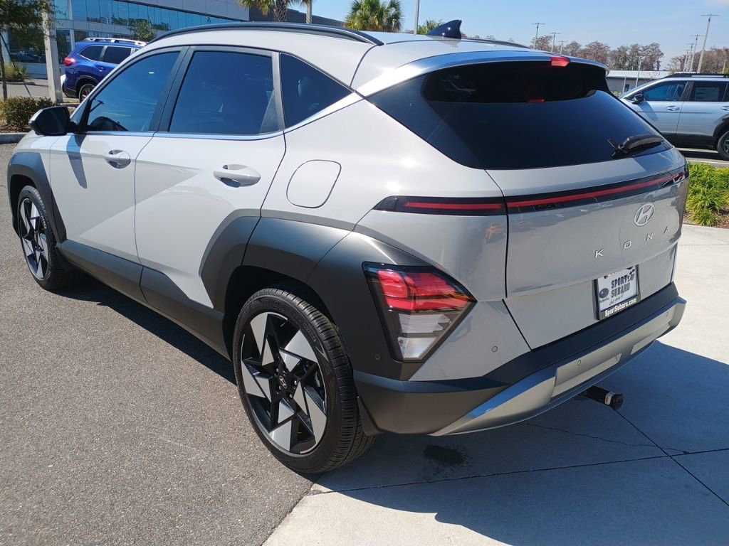 Used 2025 Hyundai Kona Limited image 7
