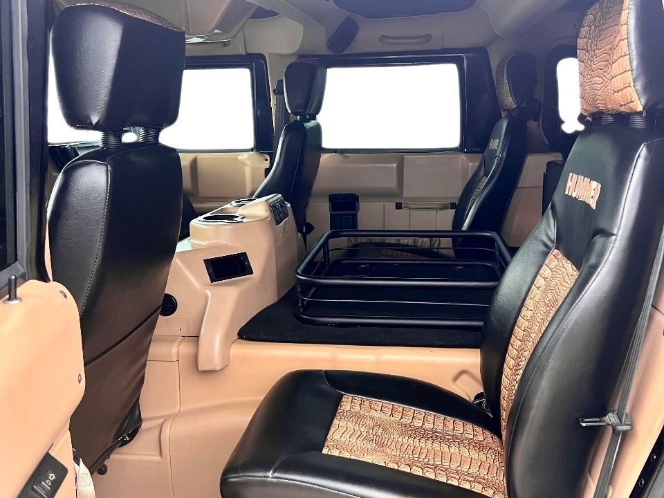 Used 2000 HUMMER H1 4-Door Wagon AWD/4WD image 9