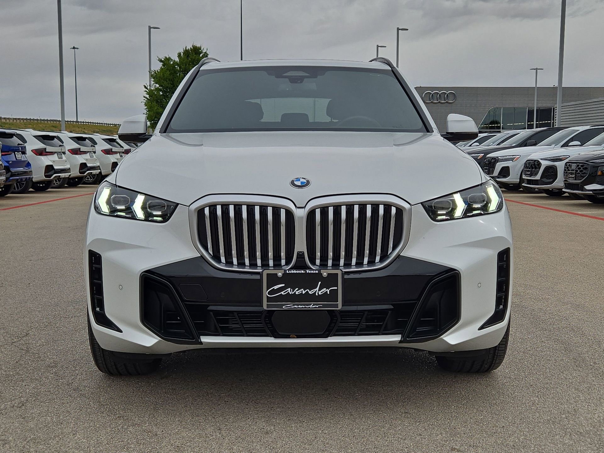 Used 2026 BMW X5 sDrive40i w/ M Sport Package RWD image 10