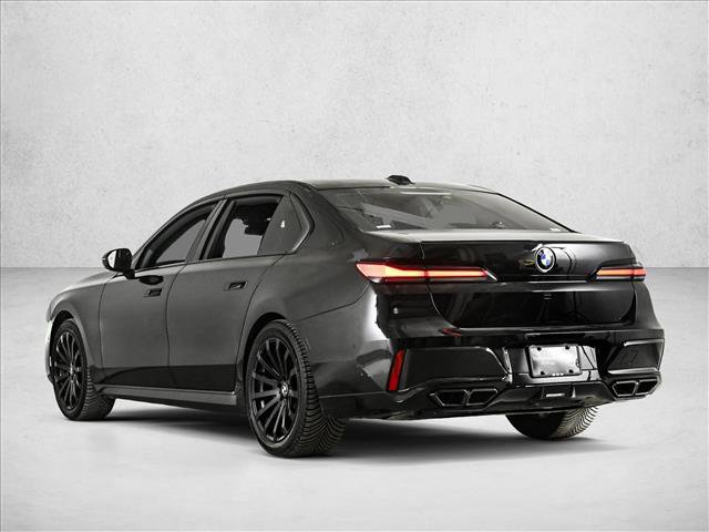 Used 2023 BMW 760i xDrive image 8