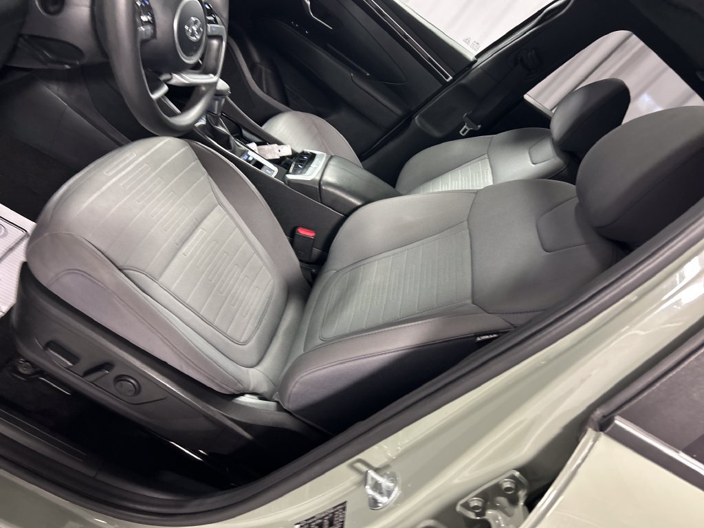 Used 2023 Hyundai Santa Cruz SEL w/ Activity Package AWD/4WD image 10