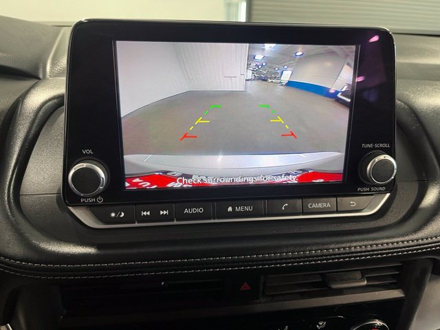 Used 2024 Nissan Rogue S AWD/4WD image 29