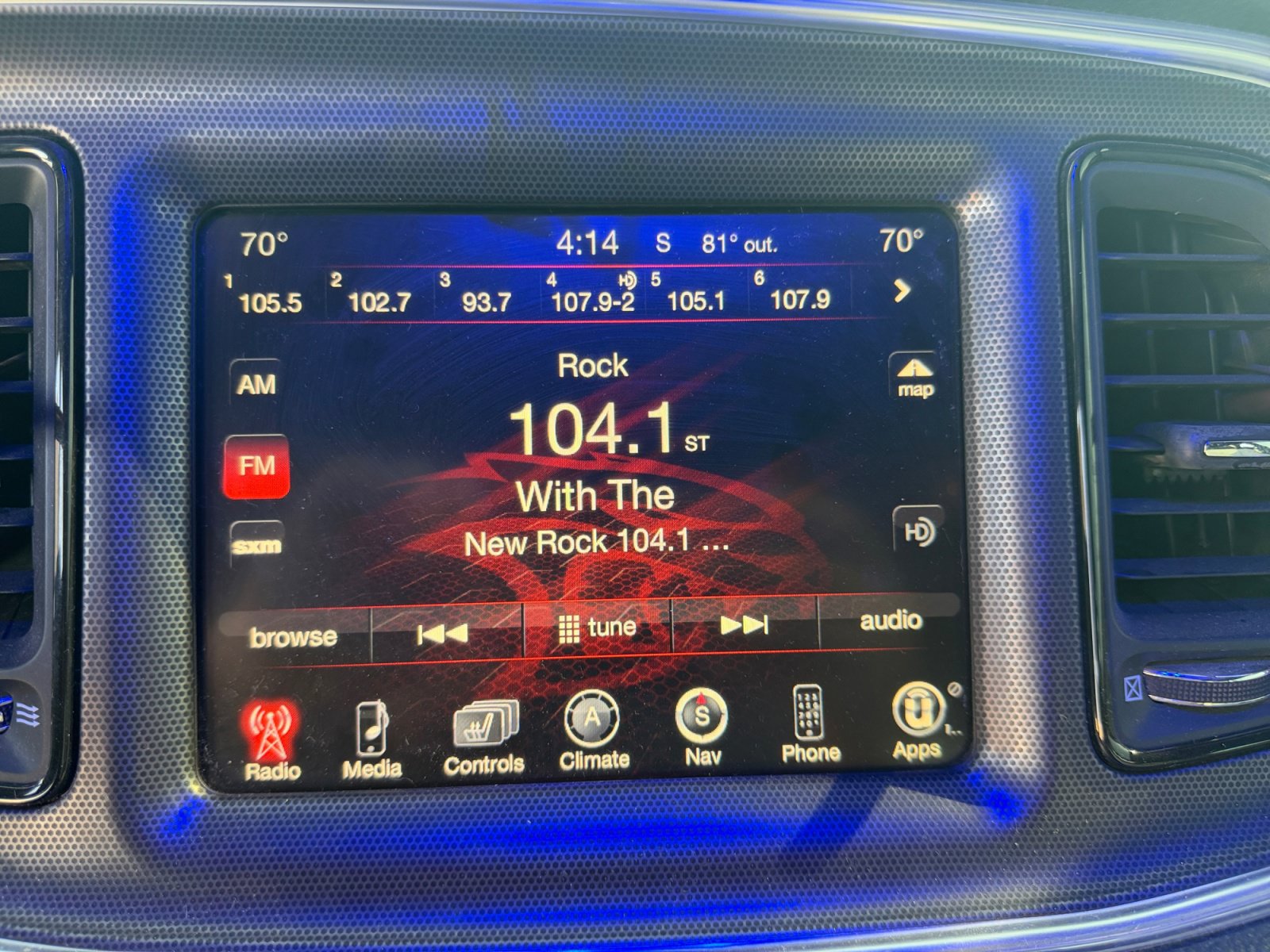 Used 2015 Dodge Challenger R/T Plus RWD image 22