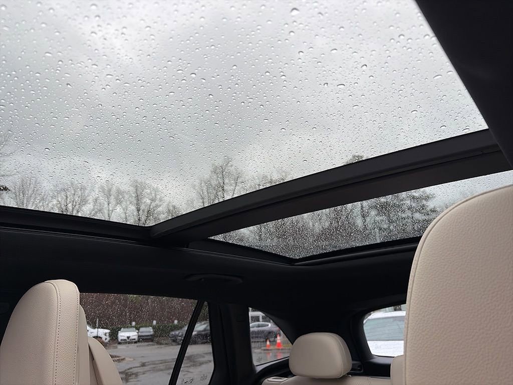 Used 2023 Mercedes-Benz GLC 300 GLC 300 image 8