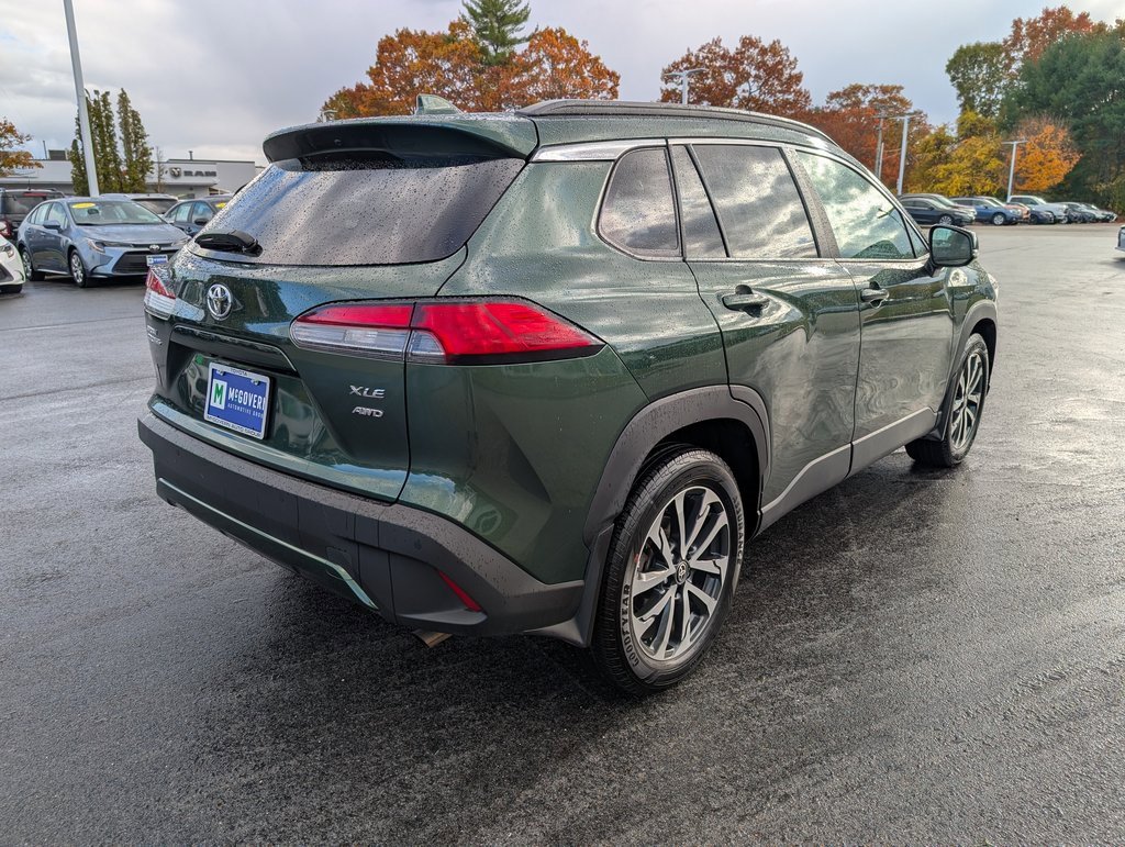 Used 2024 Toyota Corolla Cross XLE w/ Convenience Package image 6