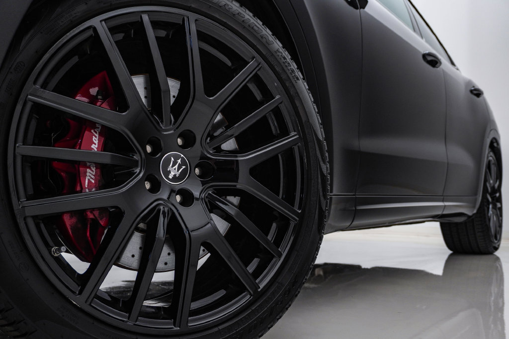 Certified 2023 Maserati Levante Modena AWD/4WD image 5