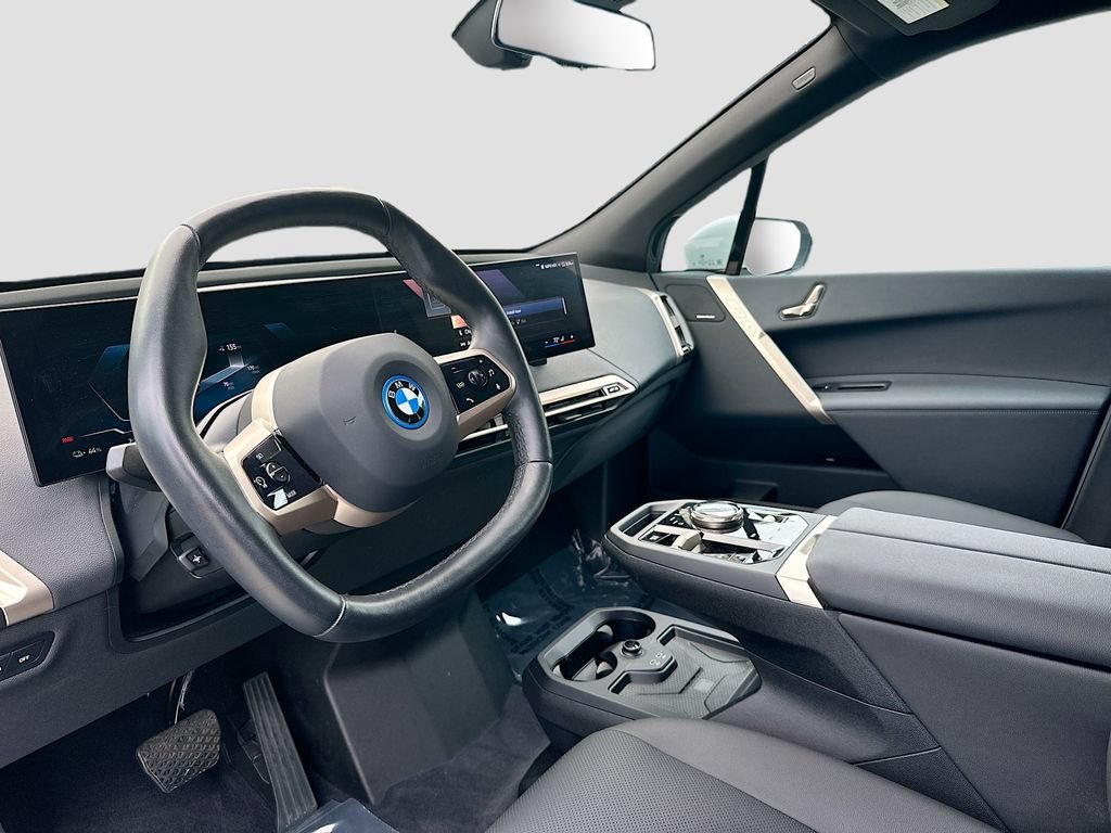 Certified 2024 BMW iX xDrive50 AWD/4WD image 9