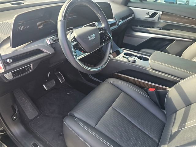 Used 2026 Cadillac Vistiq Luxury image 22