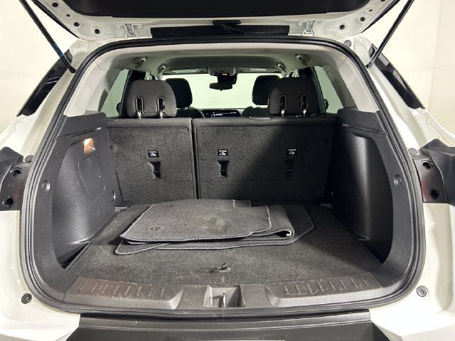 Used 2025 Chevrolet TrailBlazer LT FWD image 25