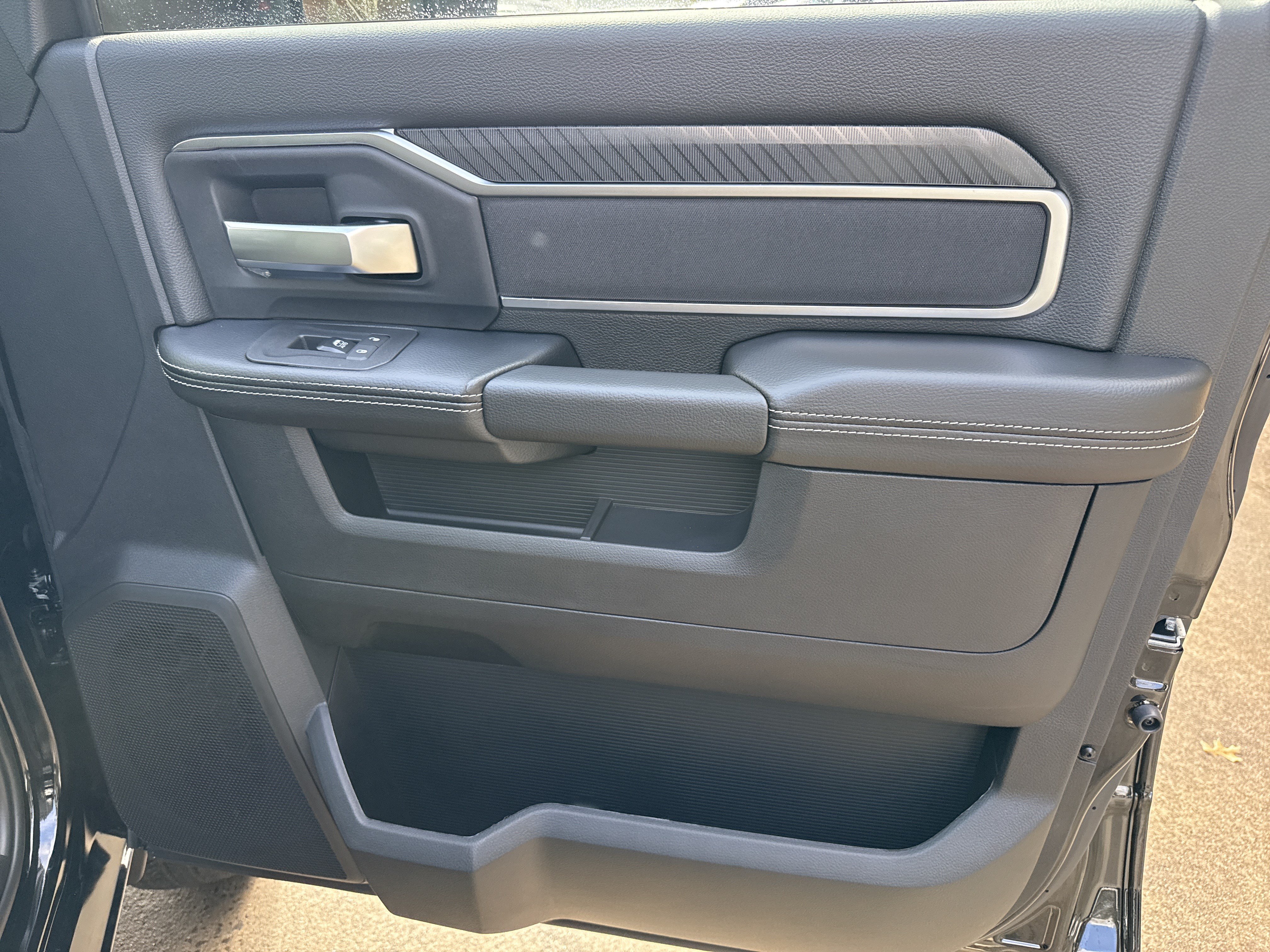 New 2026 RAM 3500 Big Horn AWD/4WD image 16