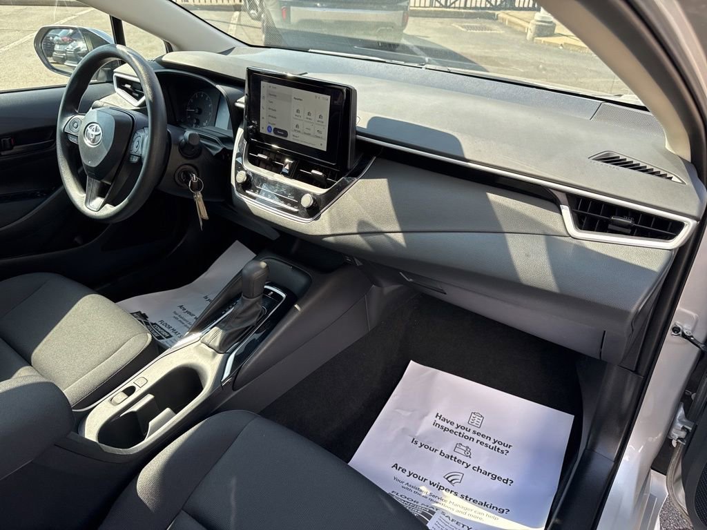 Certified 2025 Toyota Corolla LE image 24