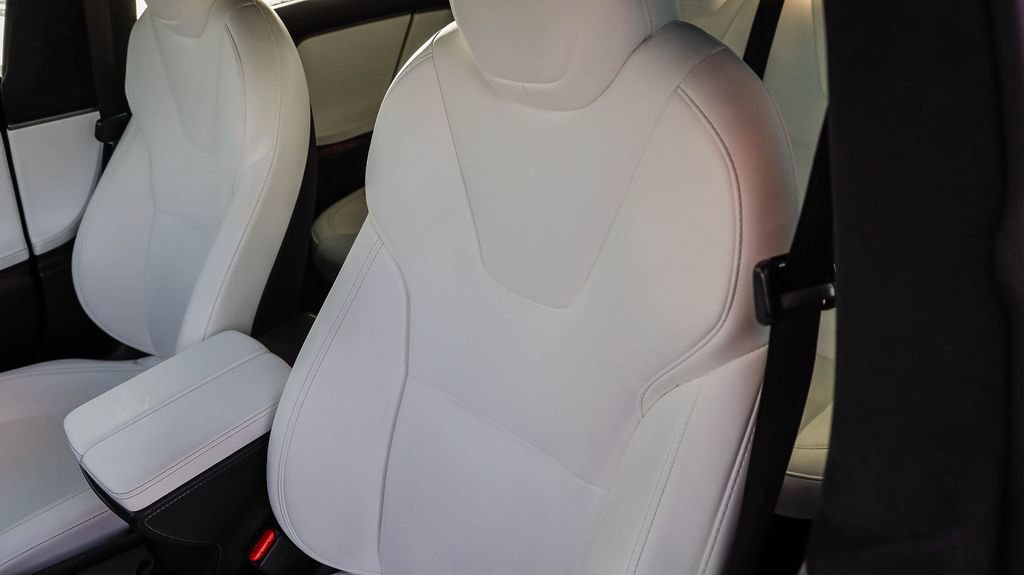 Used 2021 Tesla Model S Performance image 30