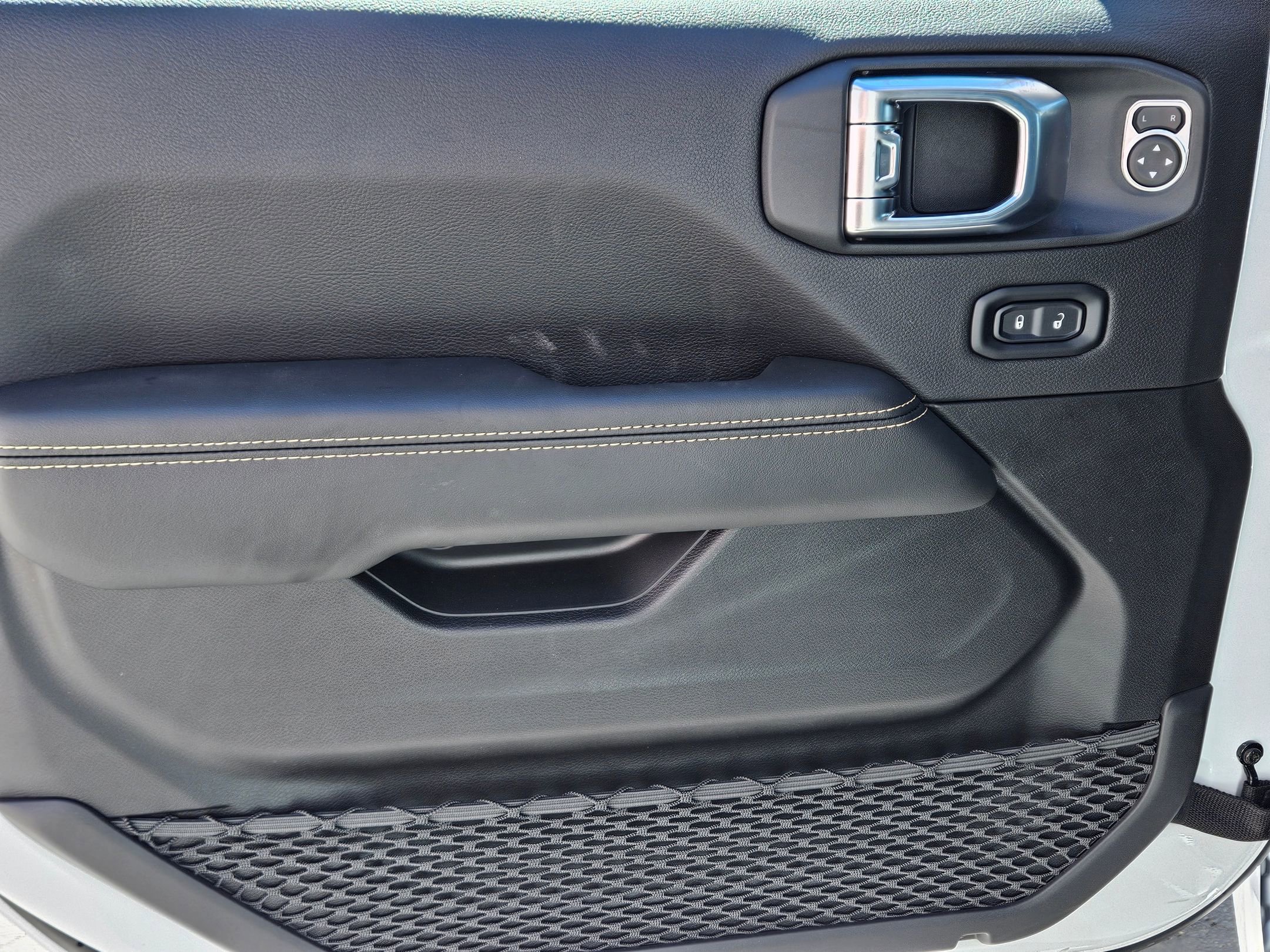 New 2026 Jeep Gladiator Sport image 16