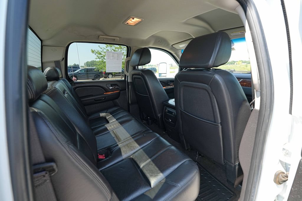 Used 2008 Chevrolet Silverado 2500 LTZ w/ Suspension Package, Off-Road AWD/4WD image 22