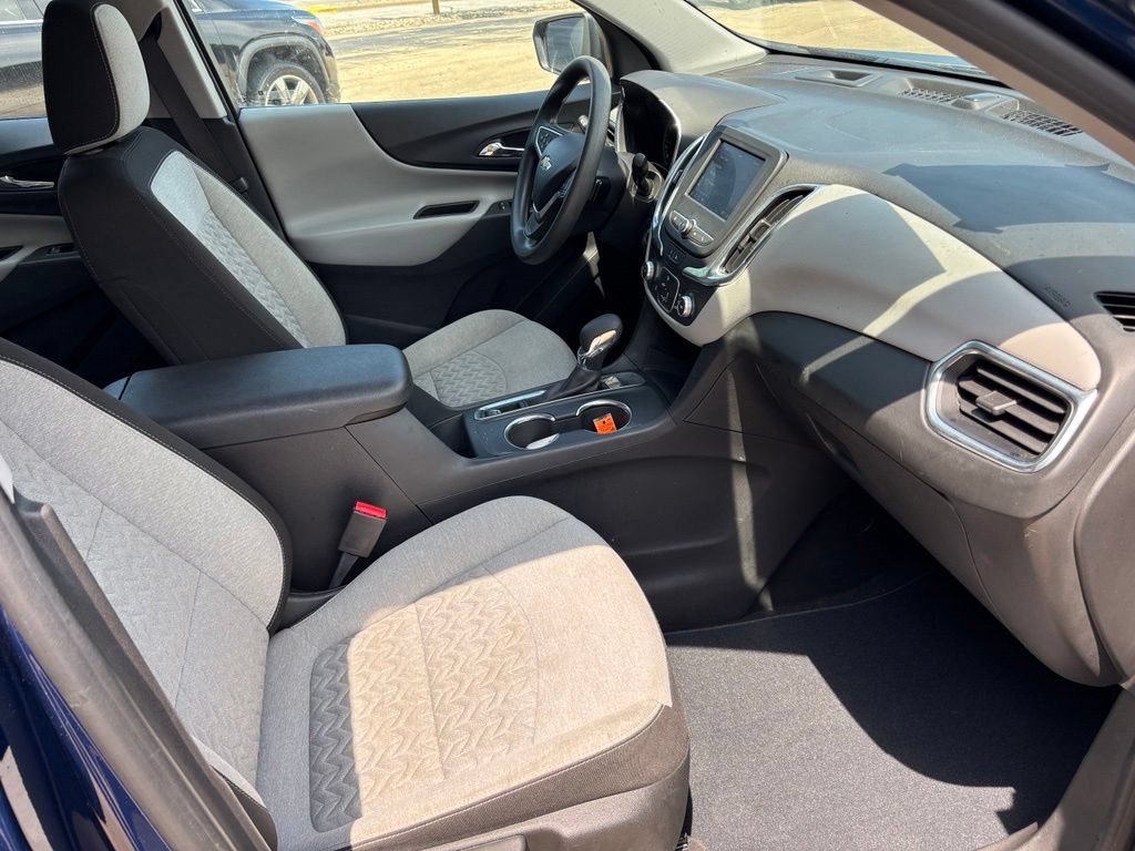 Used 2022 Chevrolet Equinox LS FWD image 10