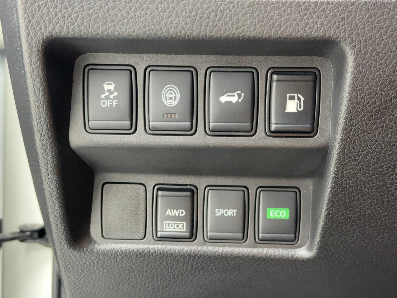 Used 2019 Nissan Rogue SV AWD/4WD image 33