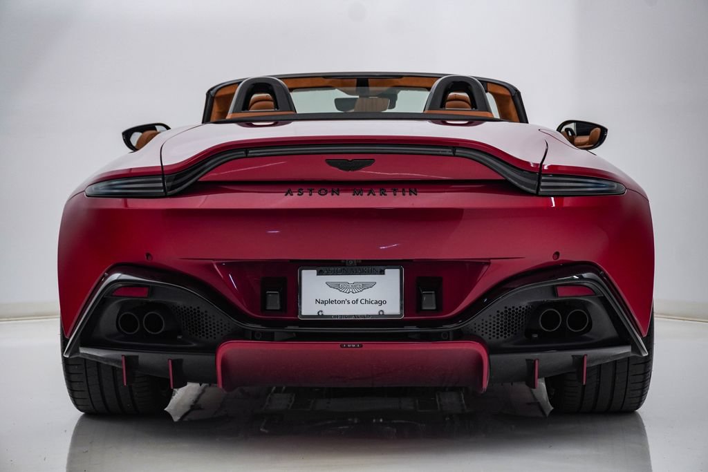 Used 2023 Aston Martin V8 Vantage Roadster RWD image 9