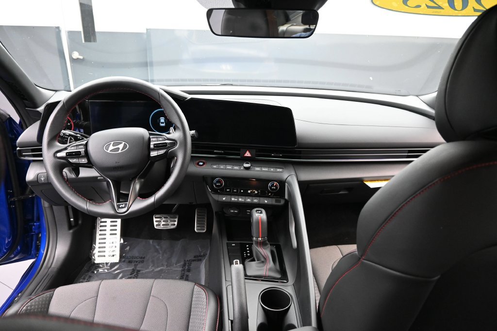 Used 2025 Hyundai Elantra N Line FWD image 9
