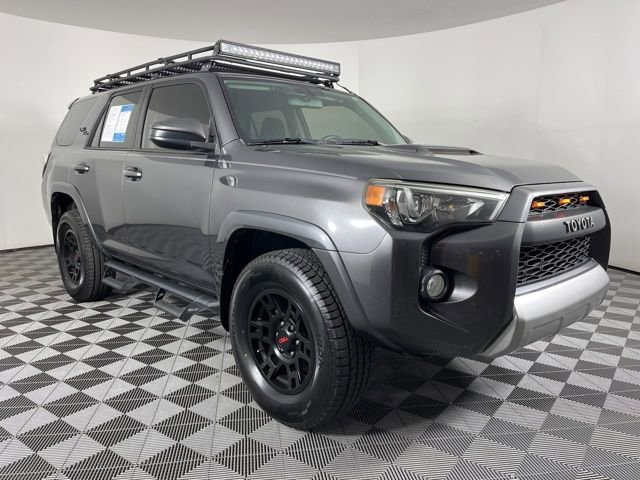 Used 2018 Toyota 4Runner TRD Off-Road AWD/4WD image 3