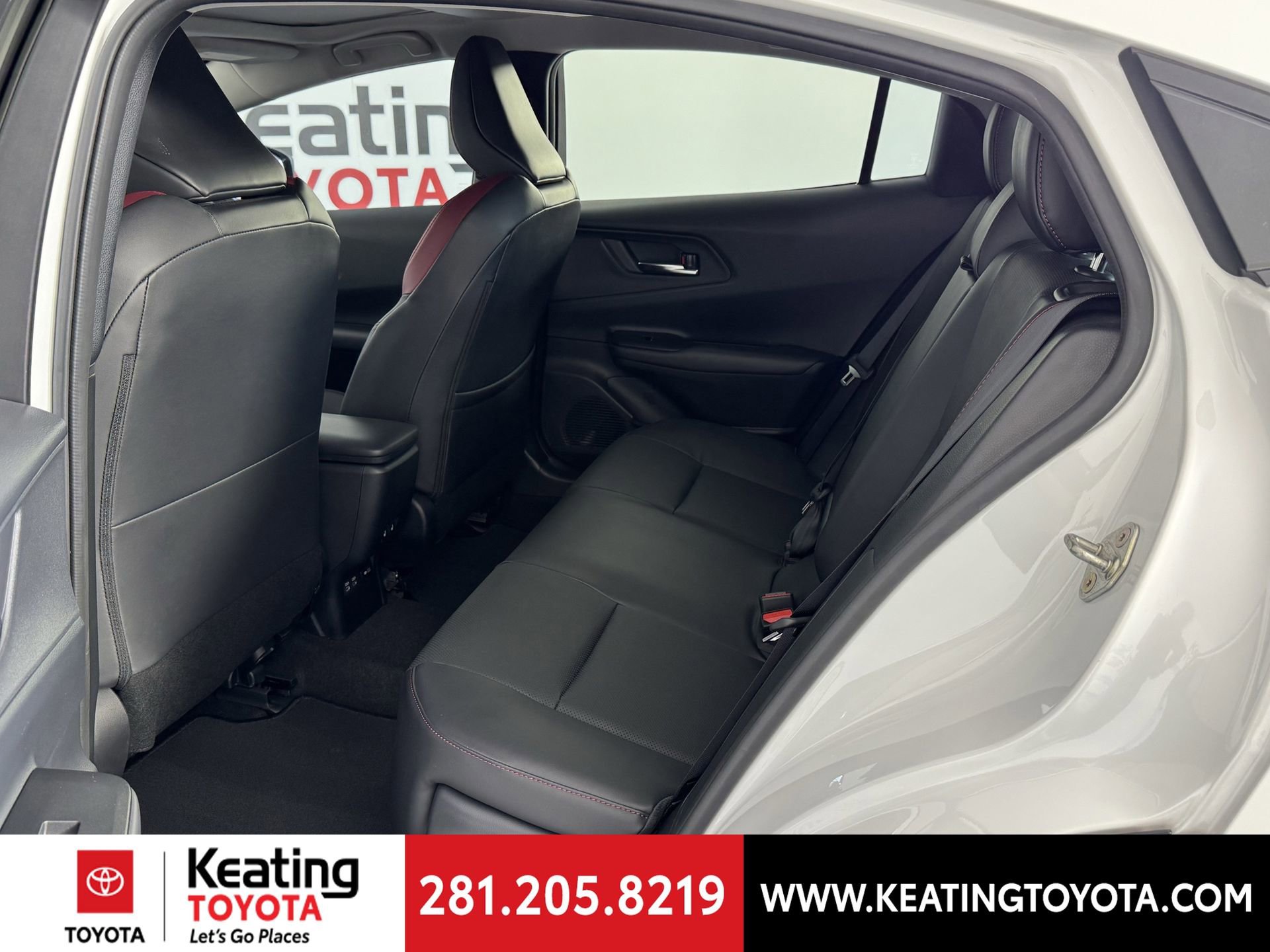 Used 2024 Toyota Prius Prime Premium image 15