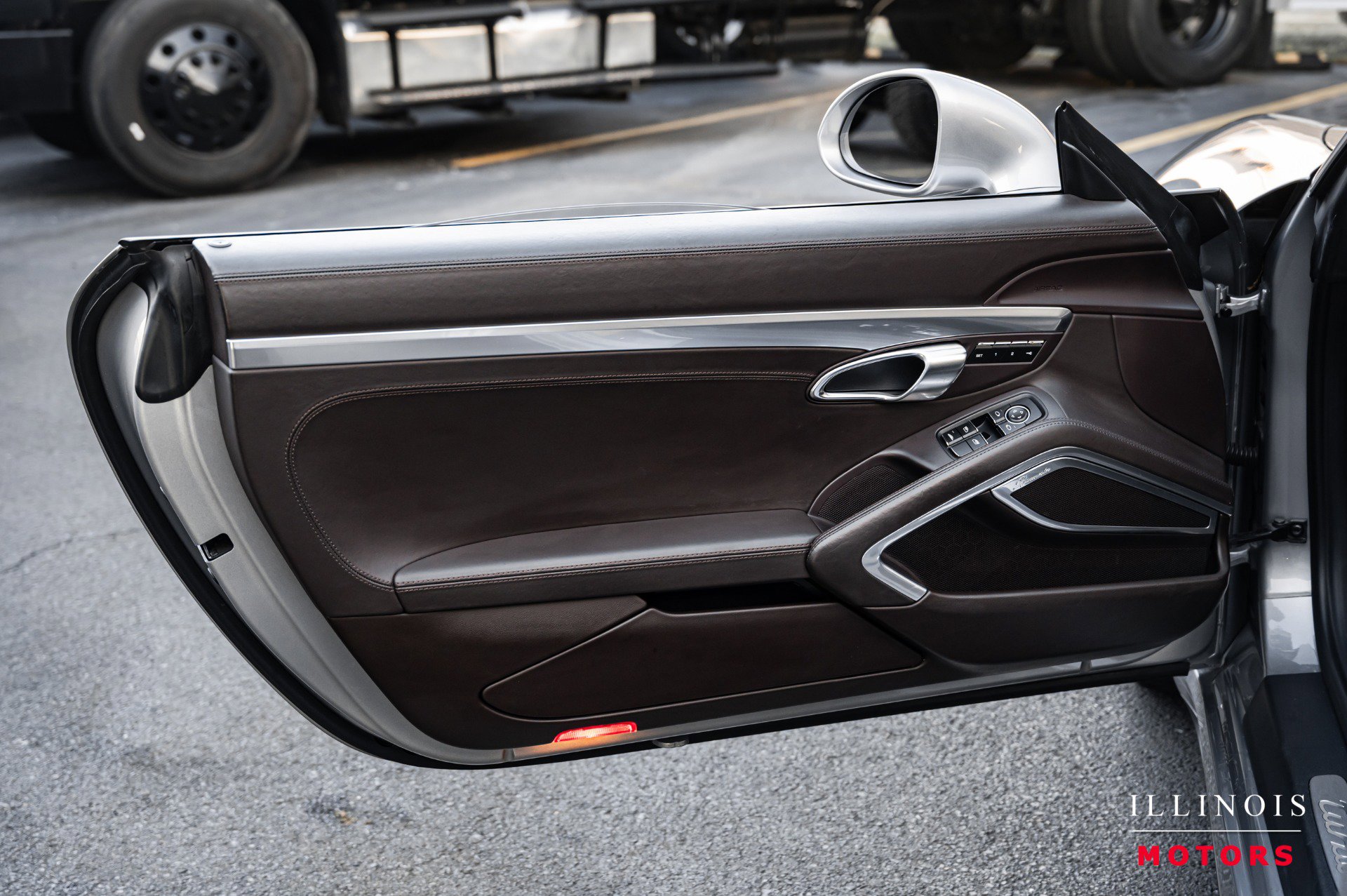 Used 2014 Porsche 911 Turbo image 19