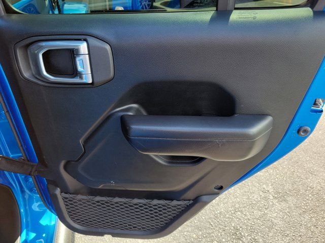 Used 2021 Jeep Gladiator Sport image 11