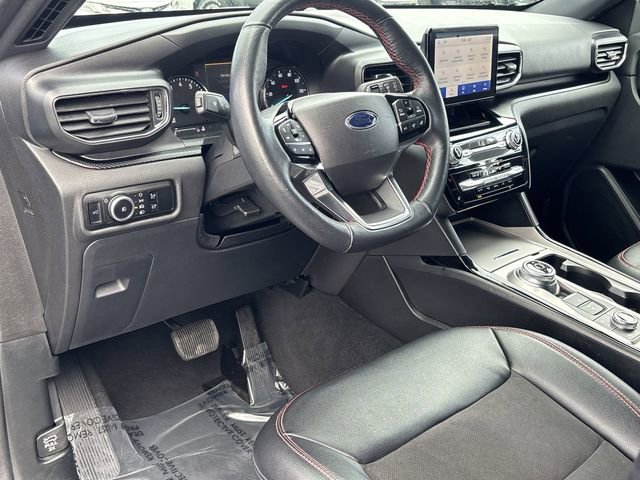 Used 2024 Ford Explorer ST-Line w/ Class IV Trailer Tow Package AWD/4WD image 18