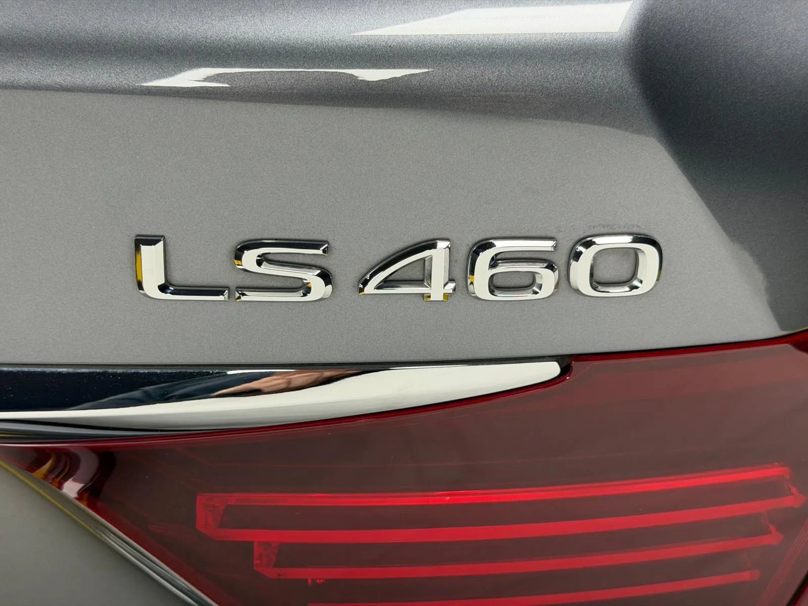 Used 2013 Lexus LS 460 AWD w/ Comfort Pkg image 10