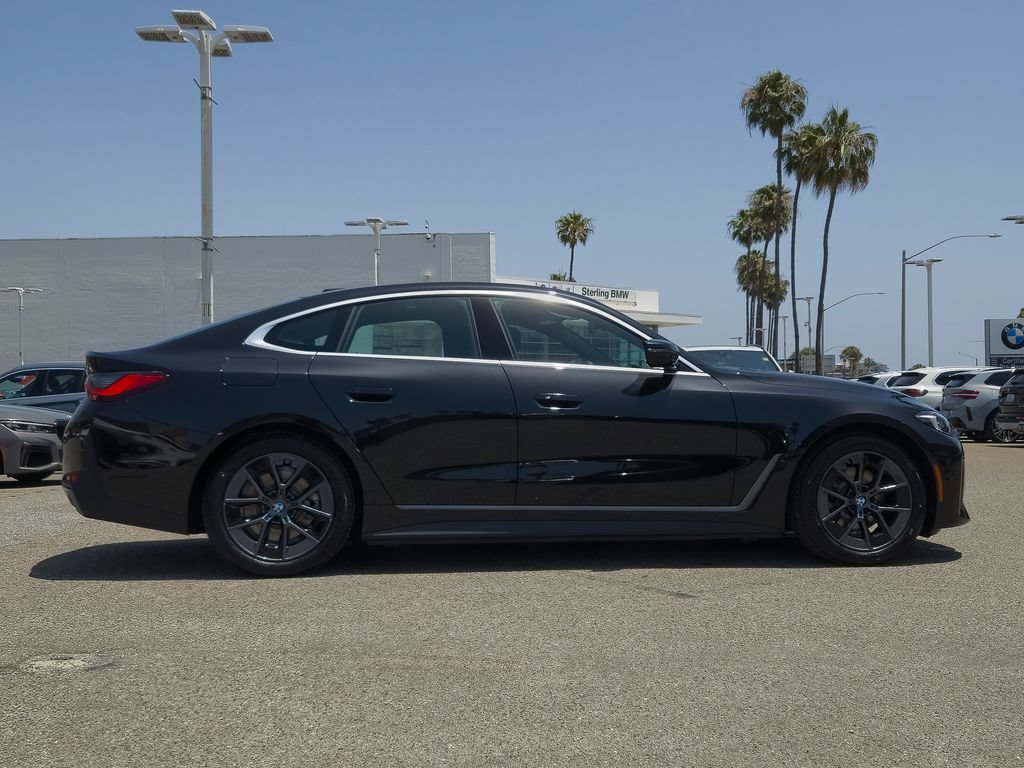 New 2026 BMW i4 eDrive40 w/ Parking Assistance Package RWD image 4