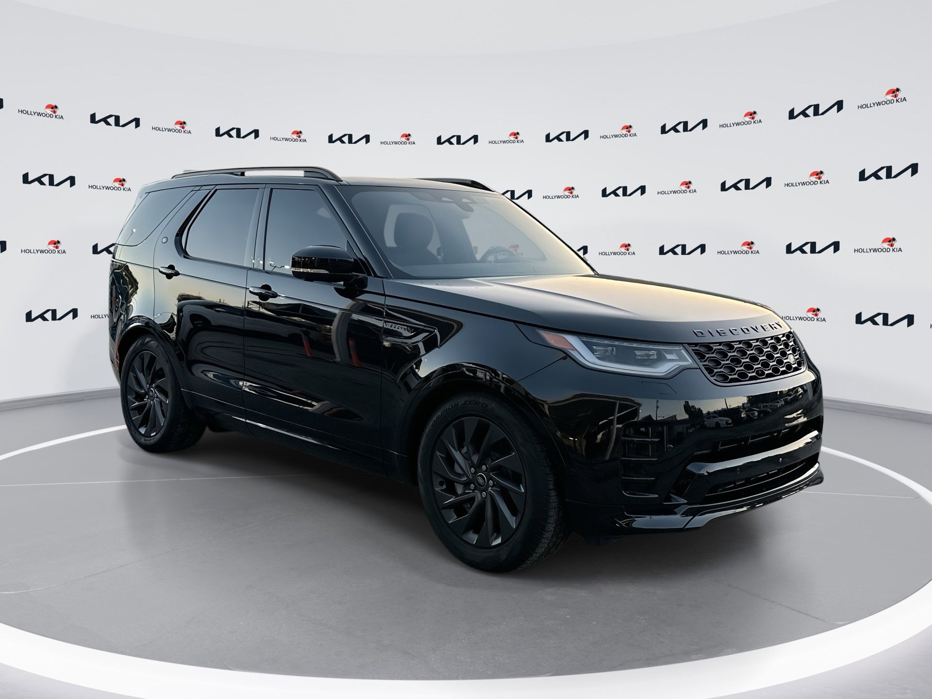 Used 2024 Land Rover Discovery Dynamic SE