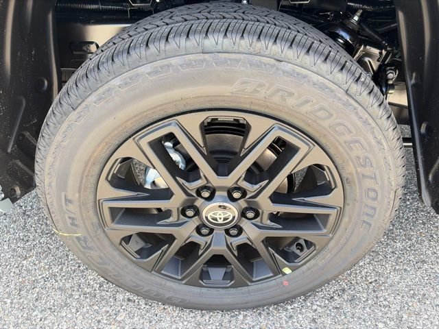 New 2026 Toyota Tundra Limited AWD/4WD image 9