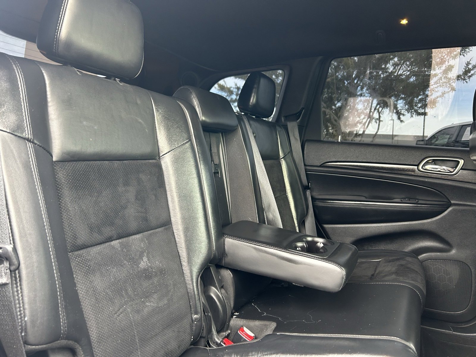 Used 2018 Jeep Grand Cherokee Altitude image 15