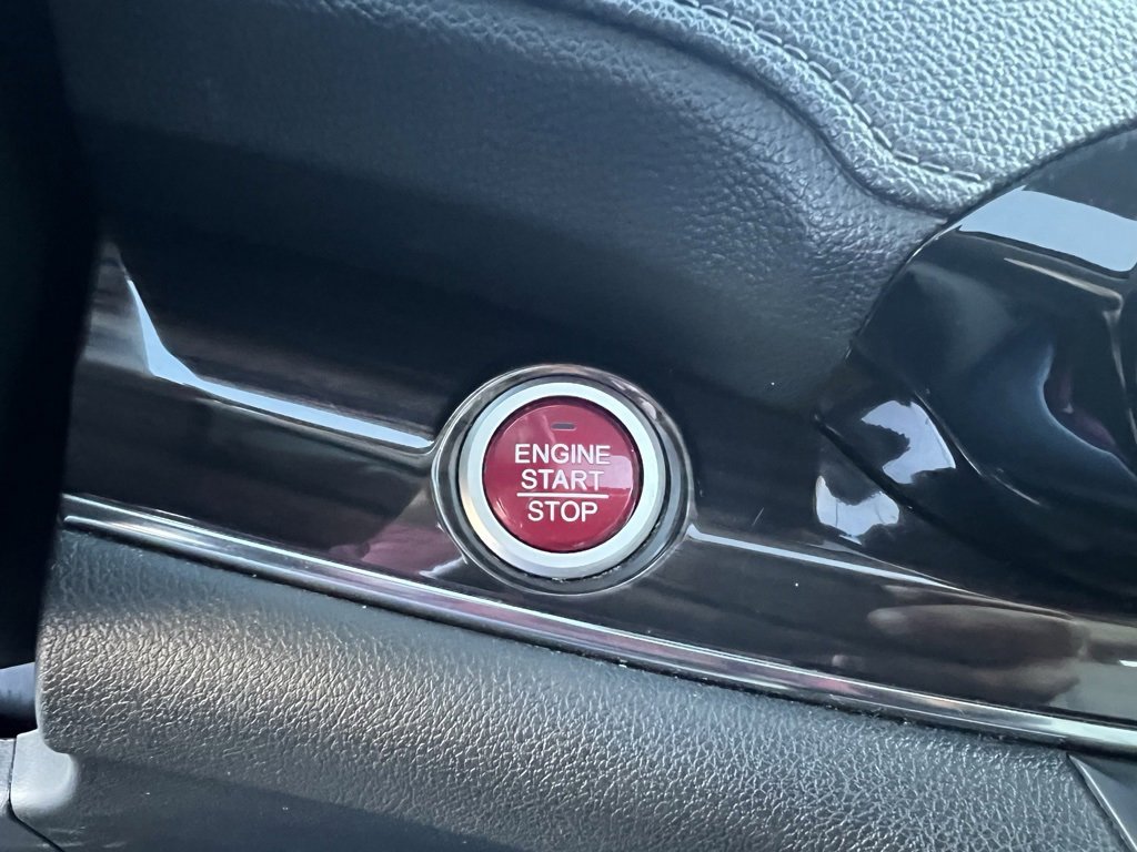 Used 2016 Honda CR-V Touring image 18