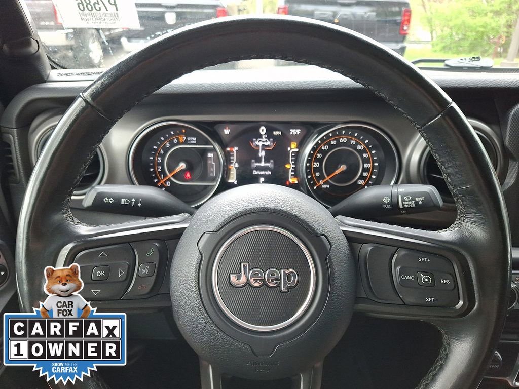 Used 2022 Jeep Gladiator Willys AWD/4WD image 18