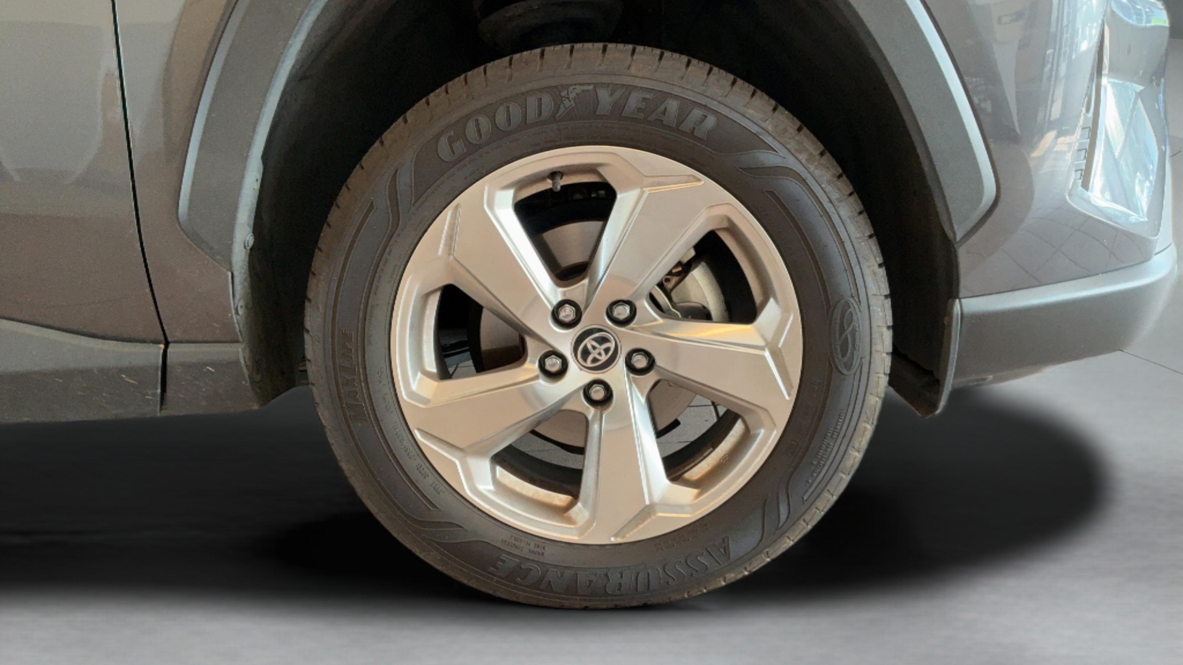 Certified 2021 Toyota RAV4 XLE Premium AWD/4WD image 47