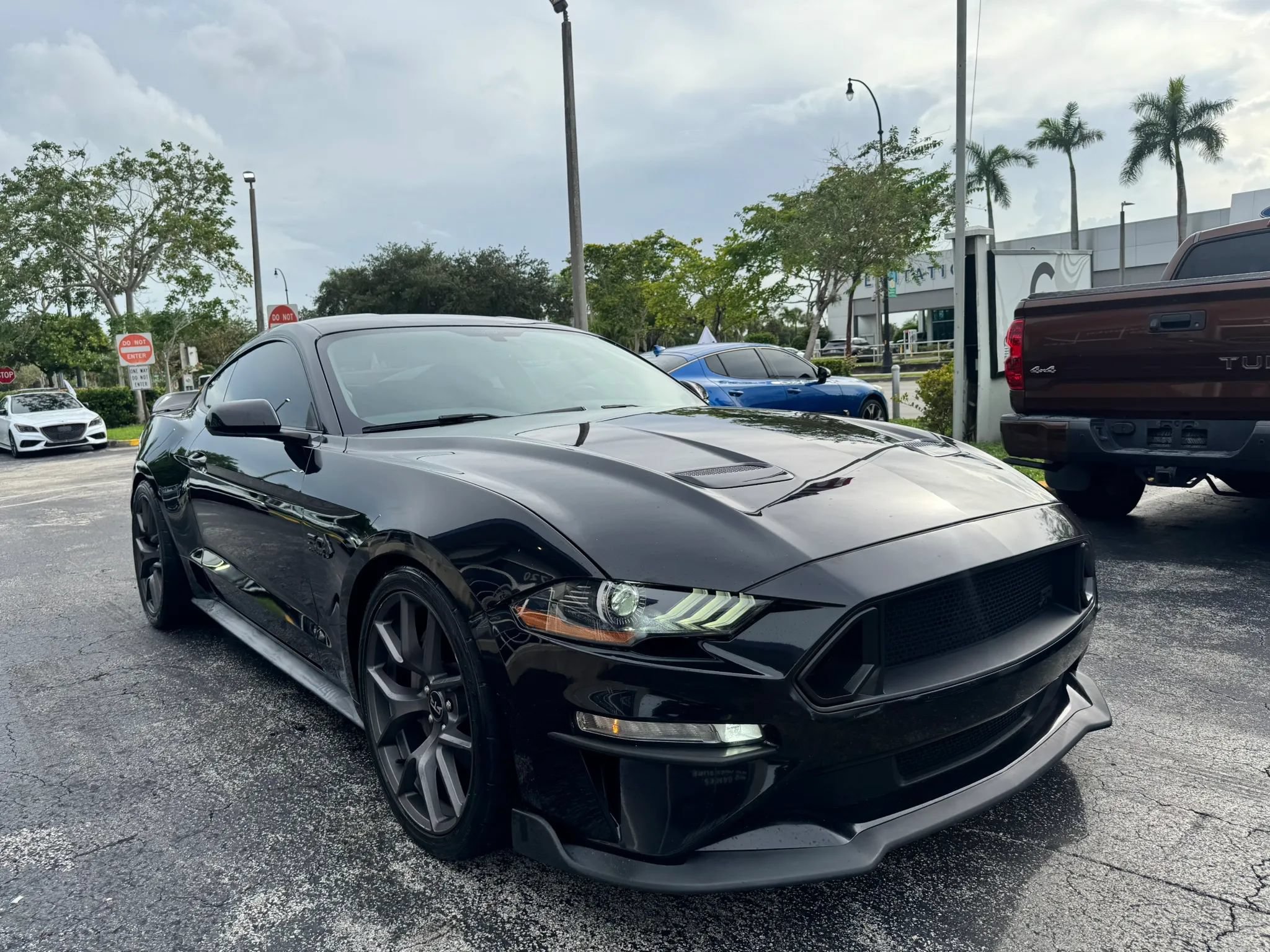 Used 2020 Ford Mustang GT w/ Equipment Group 301A RWD image 4