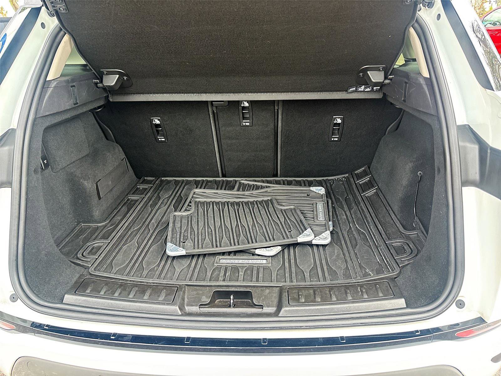 Used 2020 Land Rover Range Rover Evoque S image 26