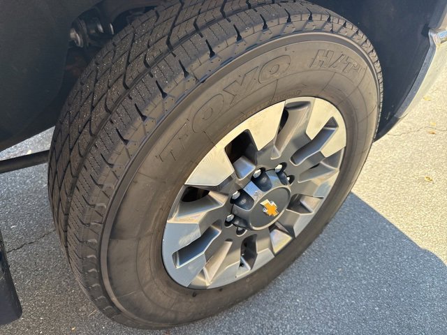 Used 2024 Chevrolet Silverado 2500 LT image 28