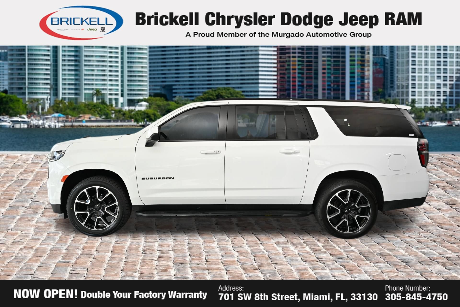 Used 2023 Chevrolet Suburban RST RWD image 4