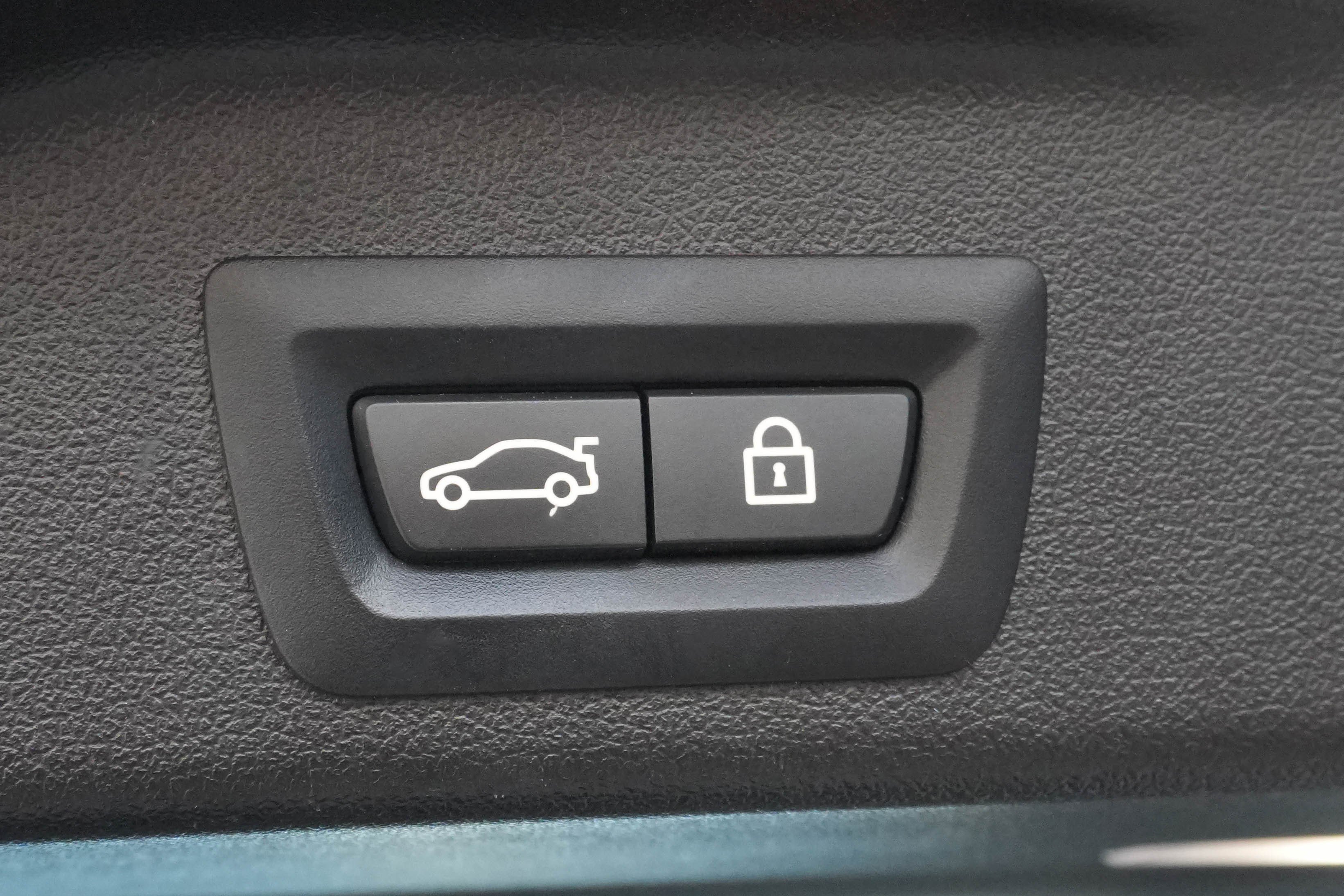 Used 2020 BMW X5 xDrive40i w/ Executive Package image 43