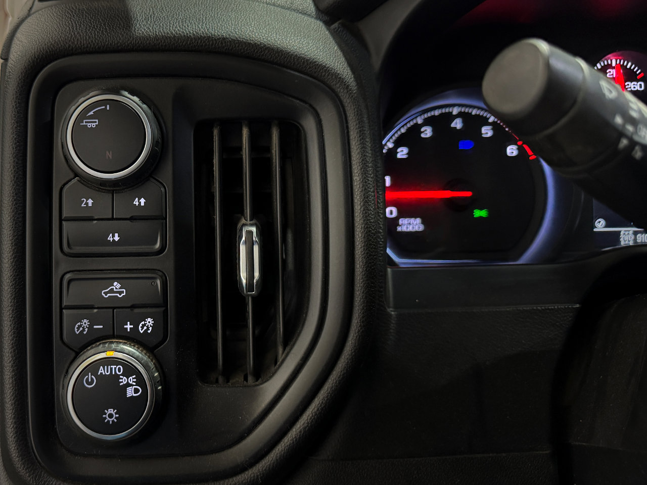 Used 2020 Chevrolet Silverado 2500 W/T w/ WT Fleet Convenience Package image 8