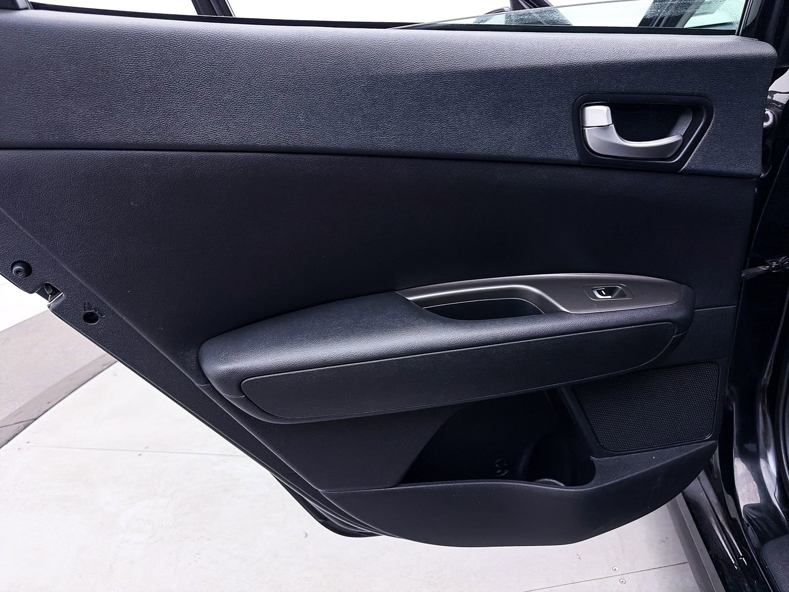 Used 2020 Kia Optima LX image 27